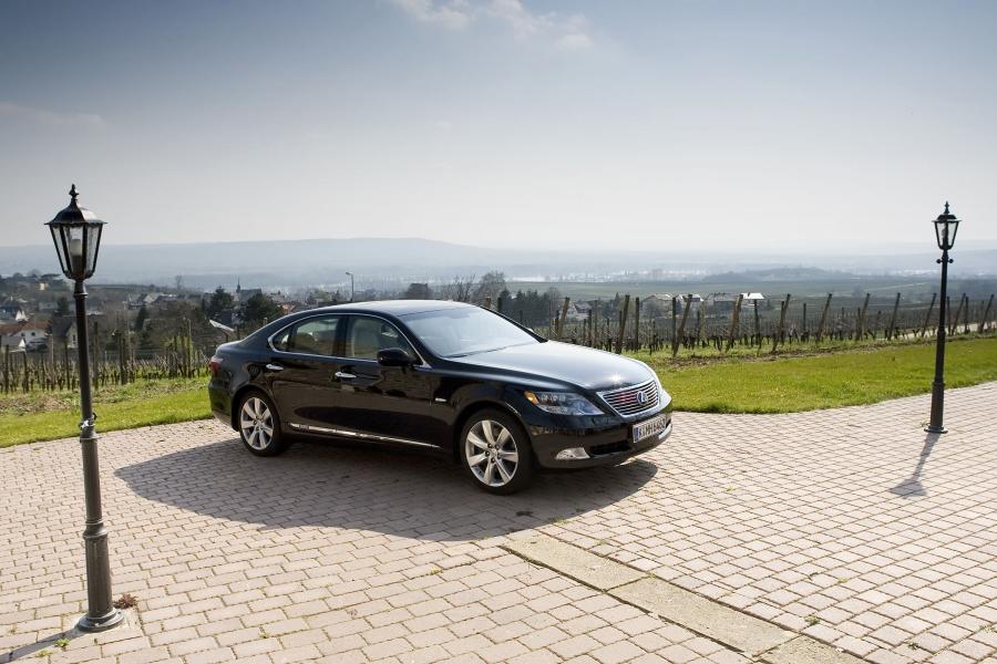  Lexus LS600h L 2007 года  (фото 60 из 224)